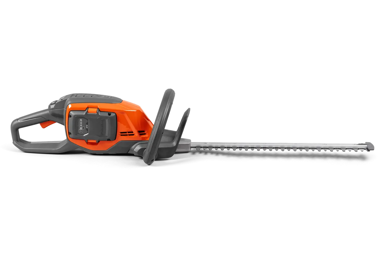 Husqvarna 215iHD45 Battery Hedge Trimmer + BLi10 Battery & C80 Charger