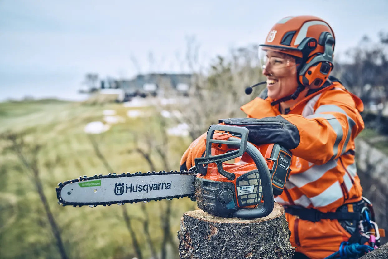Husqvarna T542i XP® Top Handle Battery Chainsaw