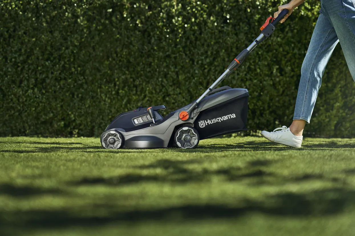 Husqvarna Aspire LC34-P4A Battery Lawn Mower